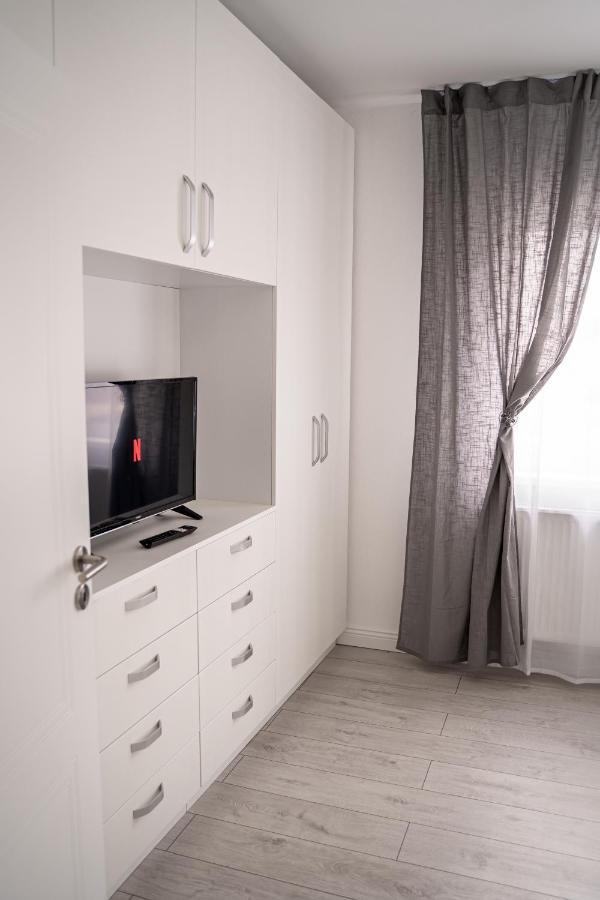 Cozy Apartment In Dumbravita Dumbravita  Eksteriør billede